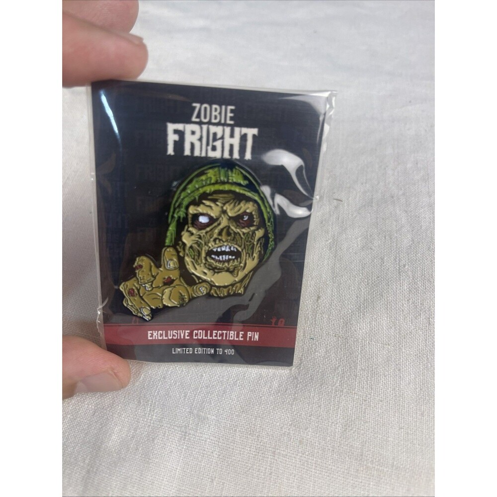 House Big Ben Collector's Enamel Pin - Zobie Fright Box Exclusive- x/400 LE NEW - Picture 5 of 5